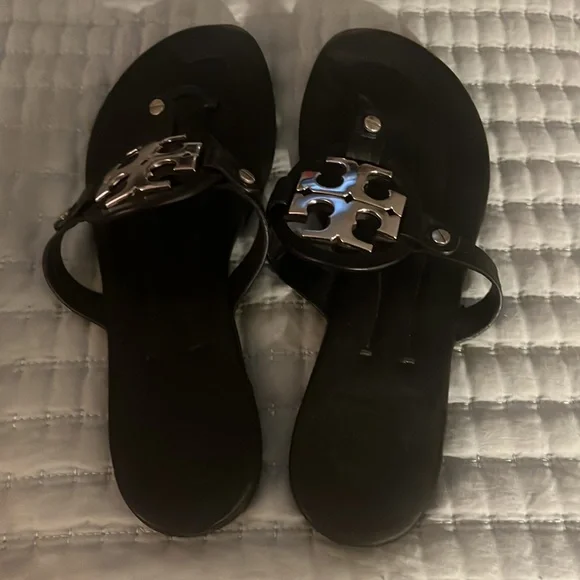 Tory Burch sandals - Picture 2 of 8